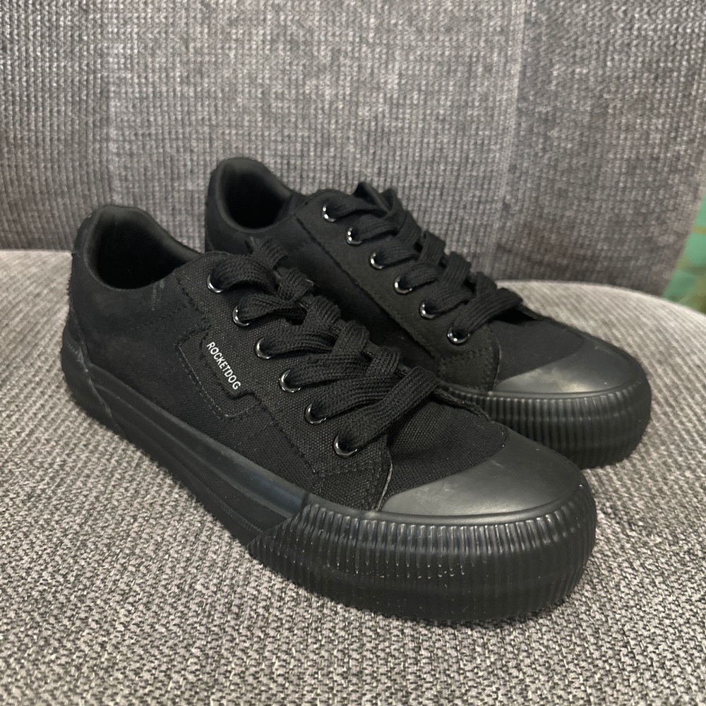 ROCKET DOG NEW Cheery Platform Sneakers Women’s Size 7
